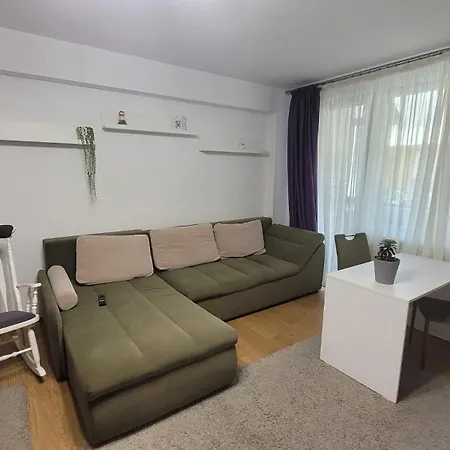 Livia Apartment *